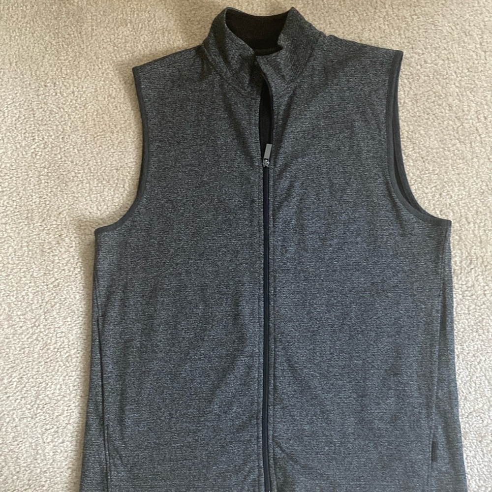 Men’s Grey Perry Ellis light weight vest